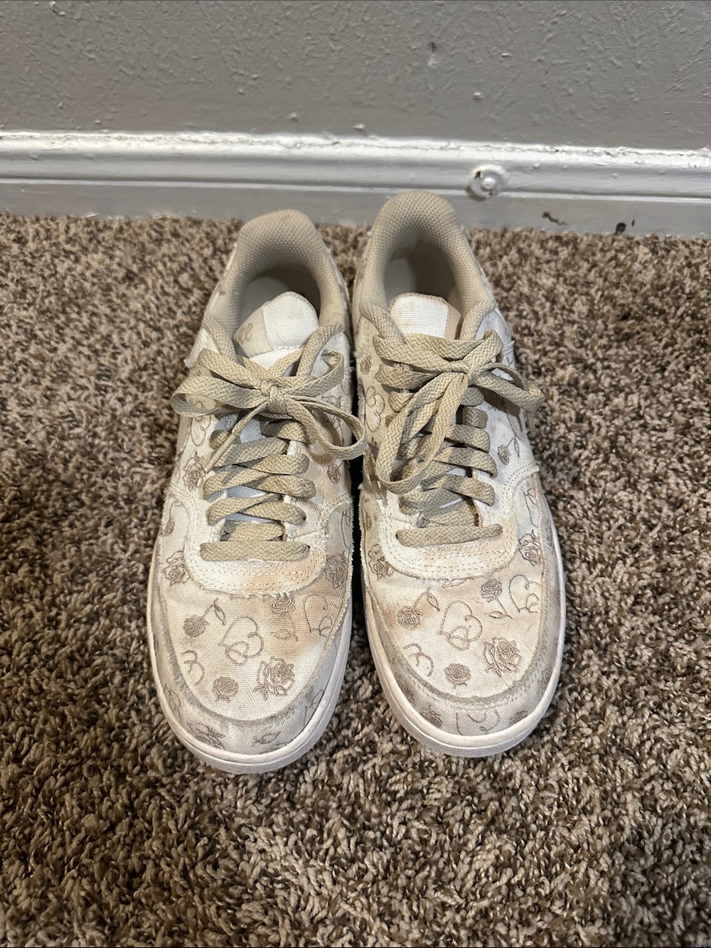 Nike Beige Floral-Print “Dye Me DIY” Sneakers